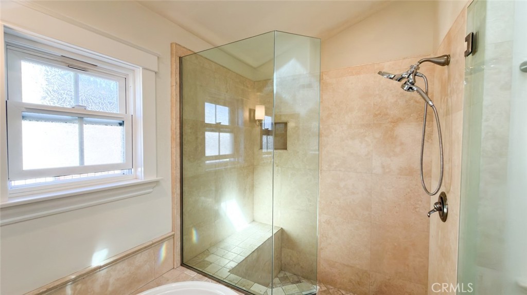 26061 26061 Via Viento