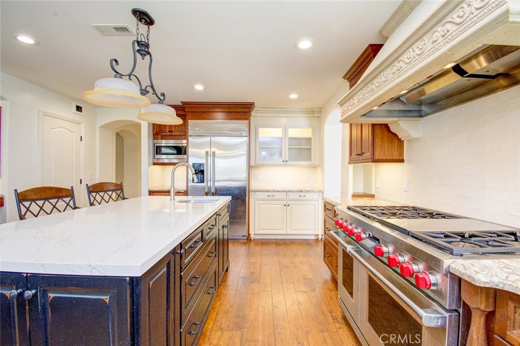 26061 26061 Via Viento