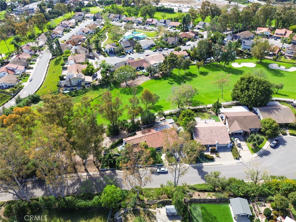 26061 26061 Via Viento