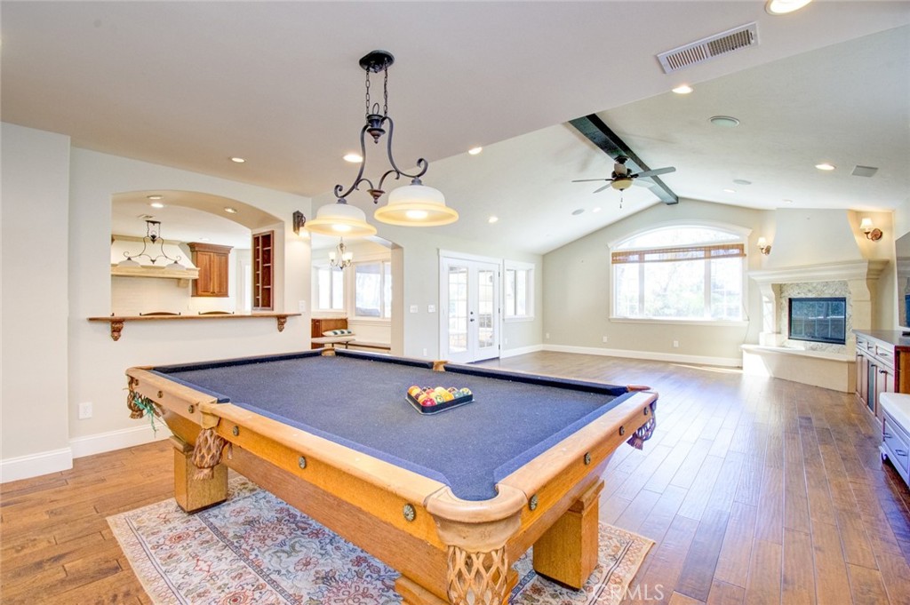 26061 26061 Via Viento