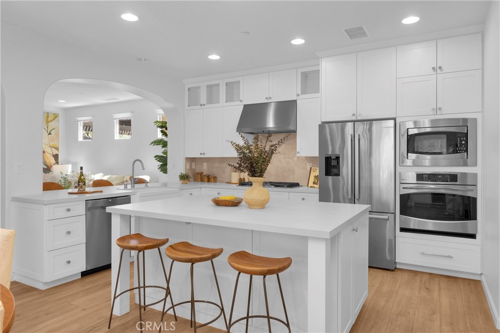 28301 Via Del Mar