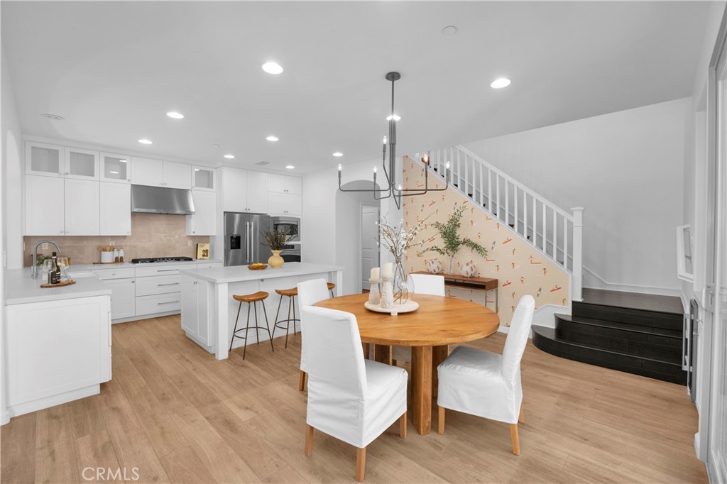 28301 Via Del Mar