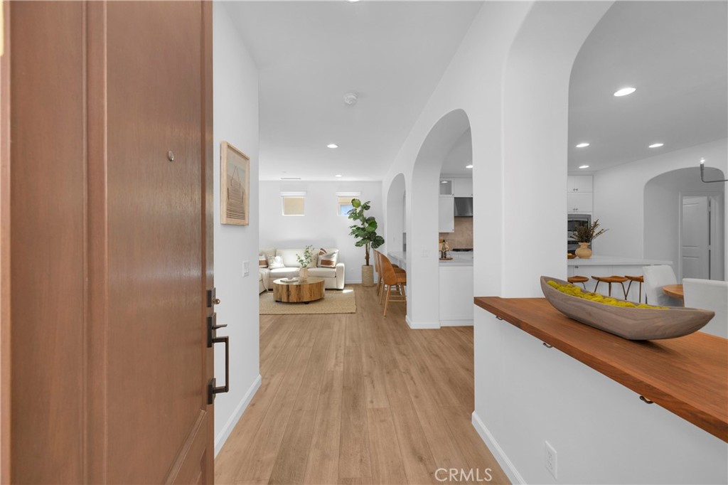 28301 Via Del Mar