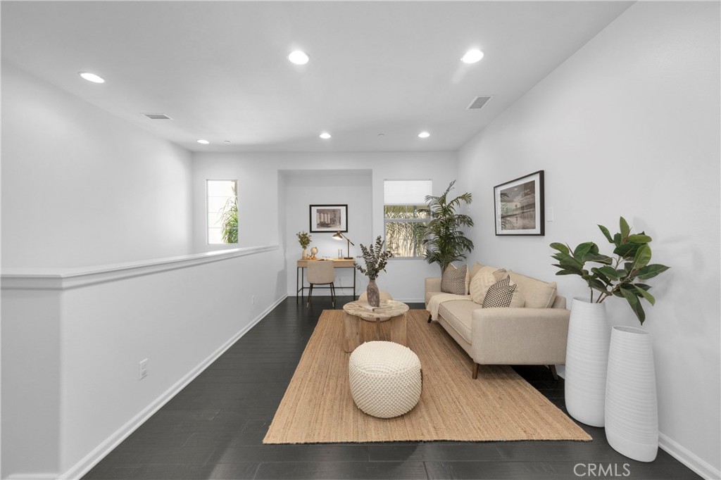 28301 Via Del Mar