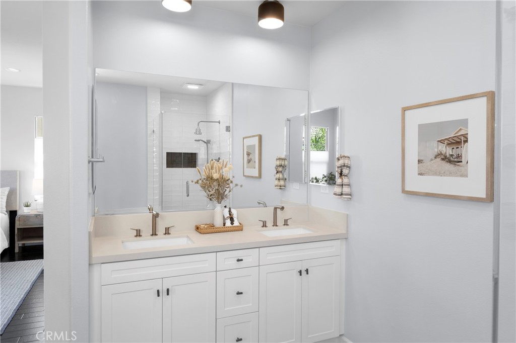 28301 Via Del Mar