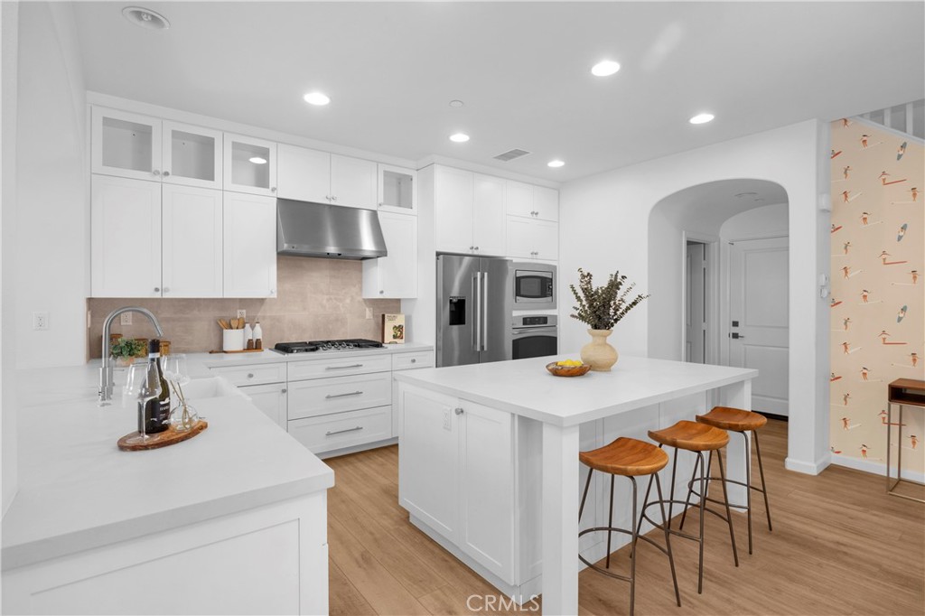 28301 Via Del Mar