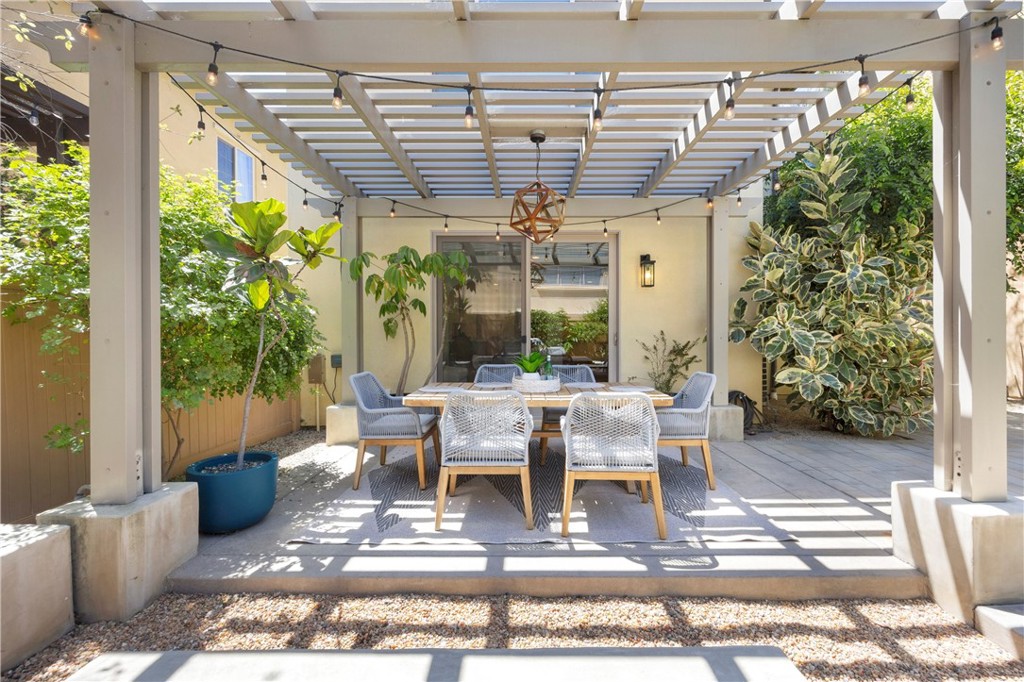 28301 Via Del Mar