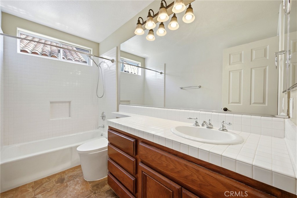 1504 avenida de Nogales 1