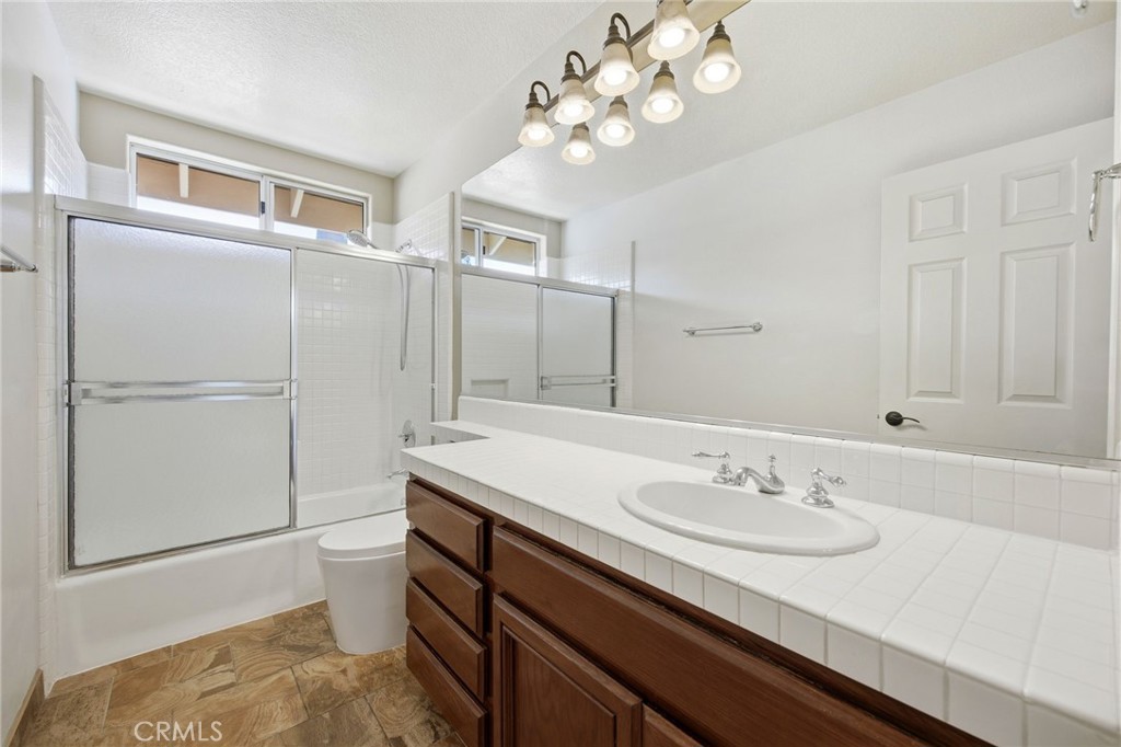 1504 avenida de Nogales 1