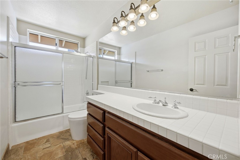 1504 avenida de Nogales 1
