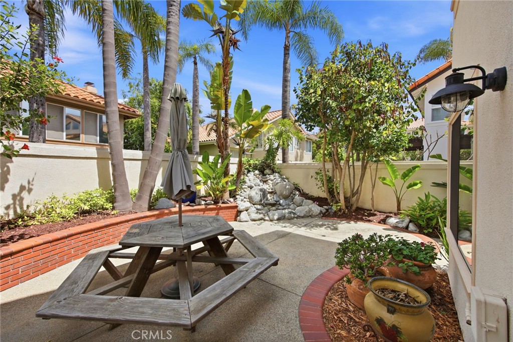 1504 avenida de Nogales 1