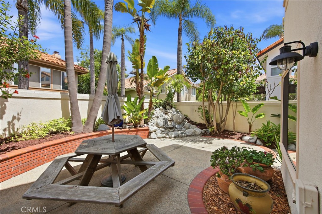 1504 avenida de Nogales 1