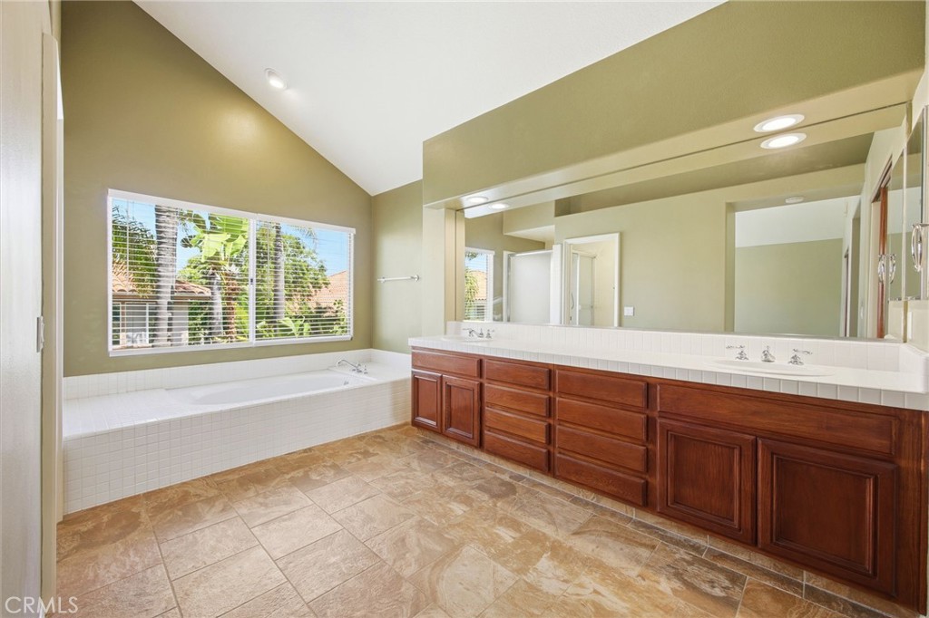 1504 avenida de Nogales 1