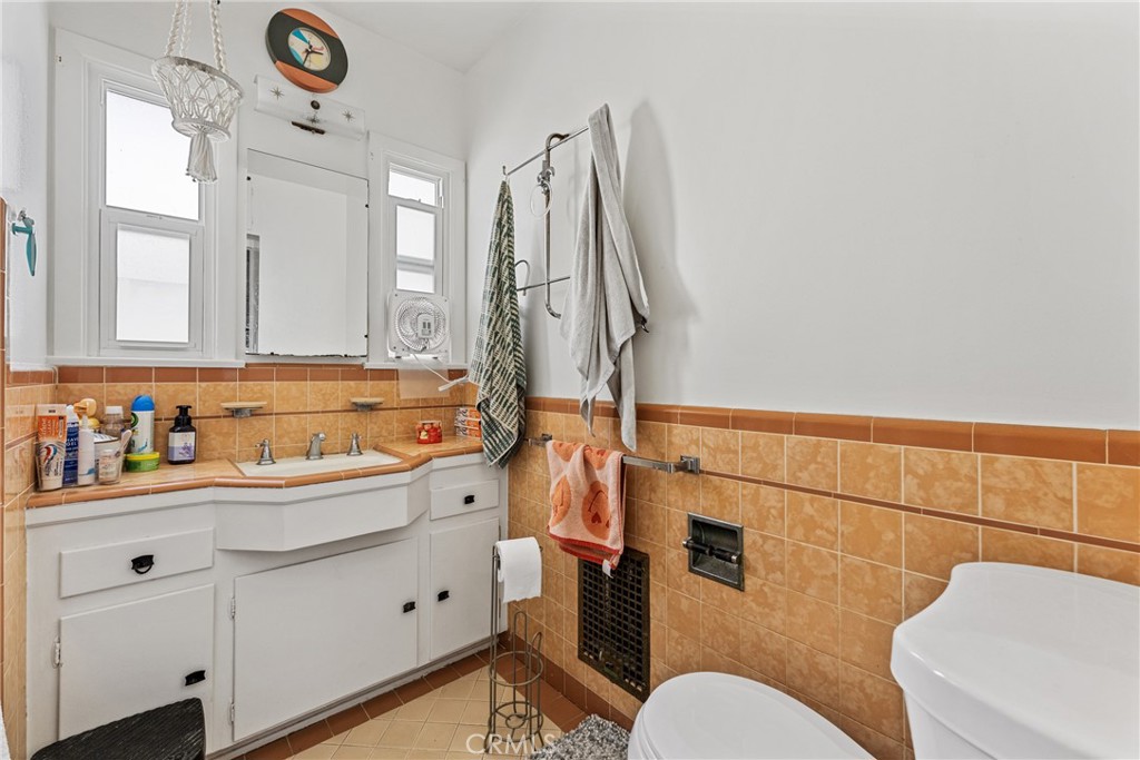 10724 Tabor