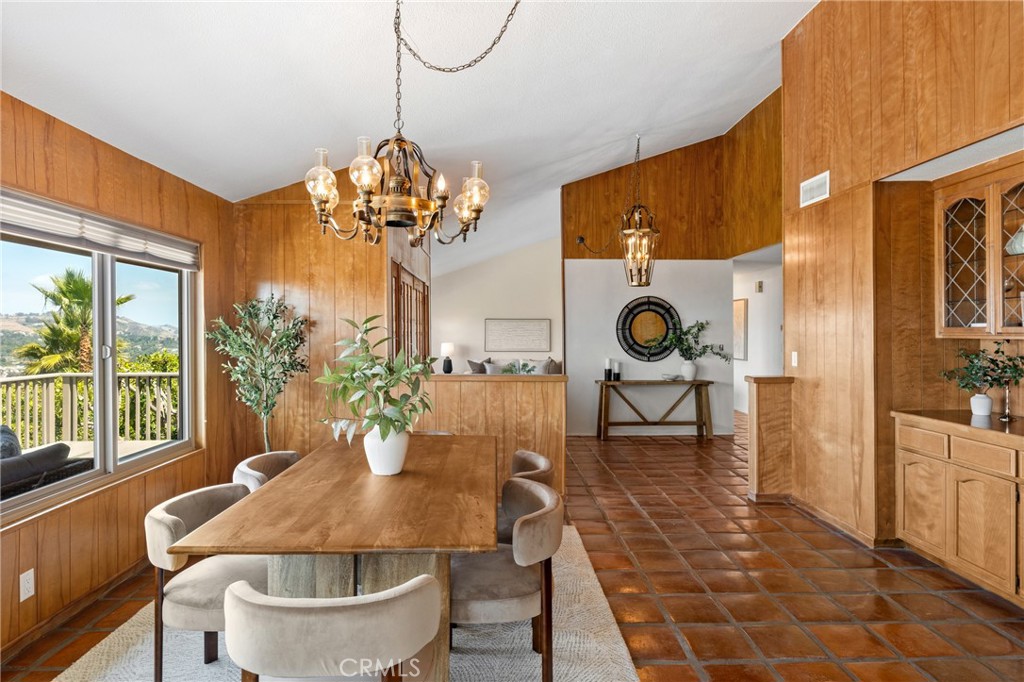 33132 Valle Road