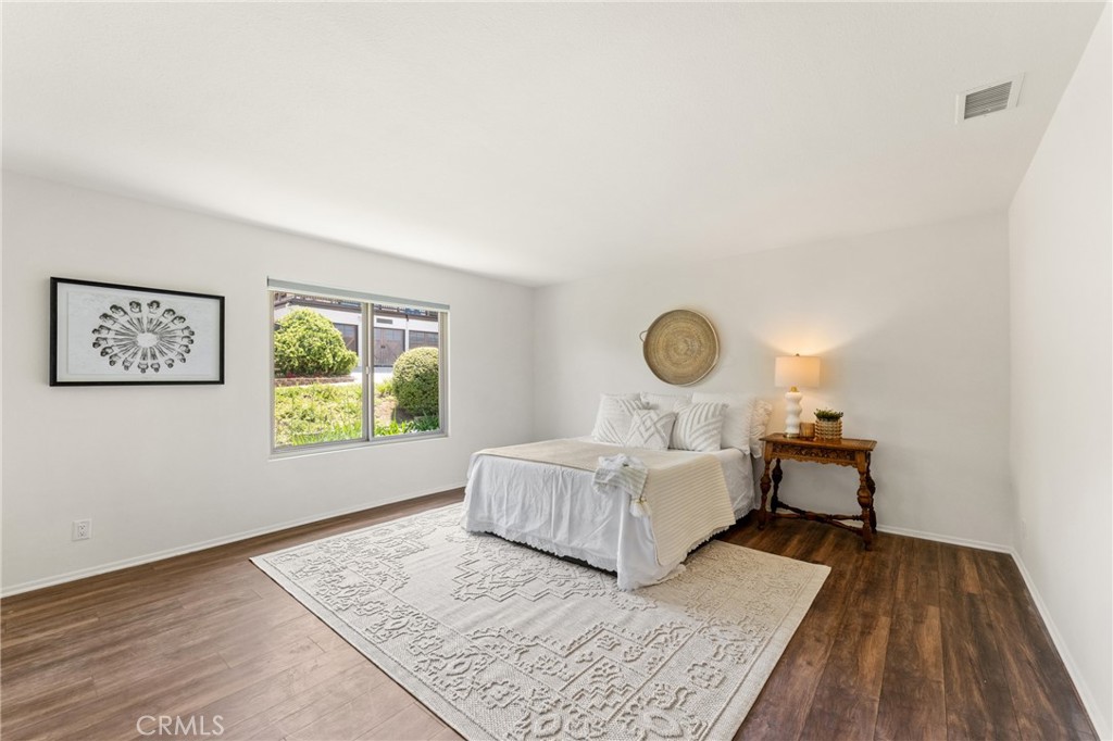 33132 Valle Road