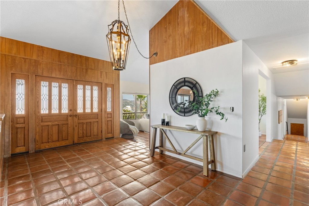 33132 Valle Road