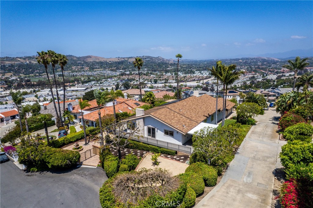 33132 Valle Road