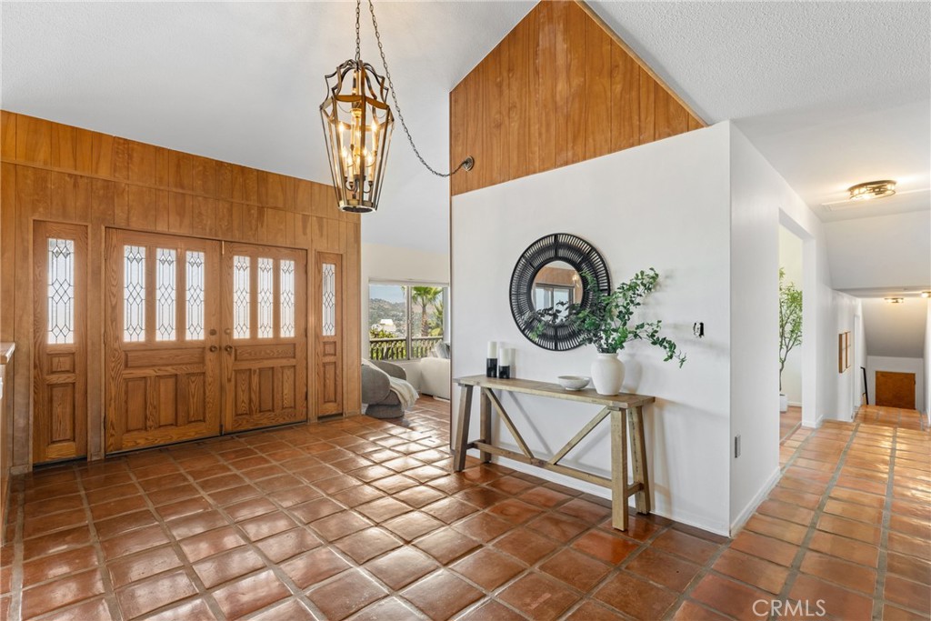 33132 Valle Road