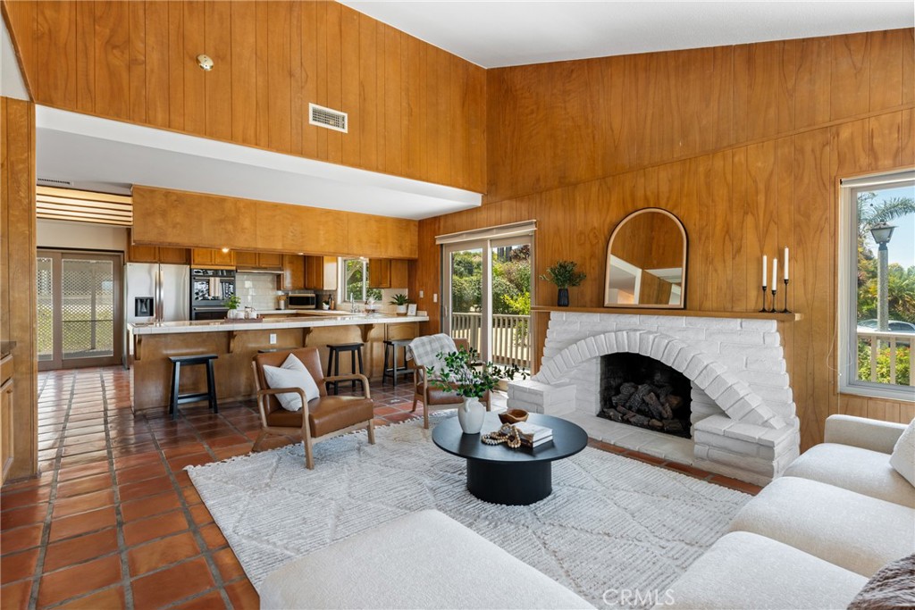 33132 Valle Road