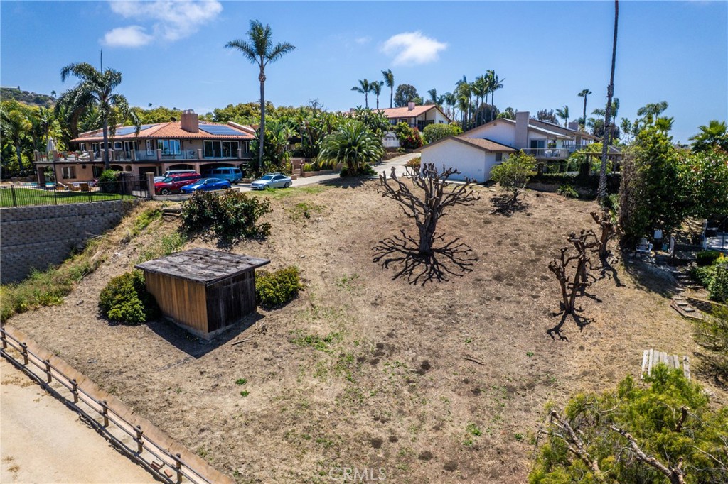 33132 Valle Road