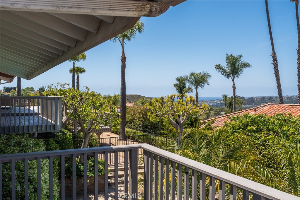 33132 Valle Road