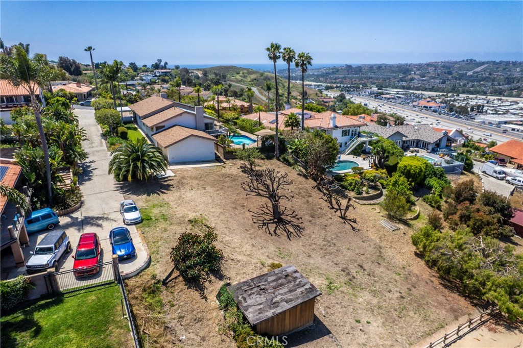33132 Valle Road