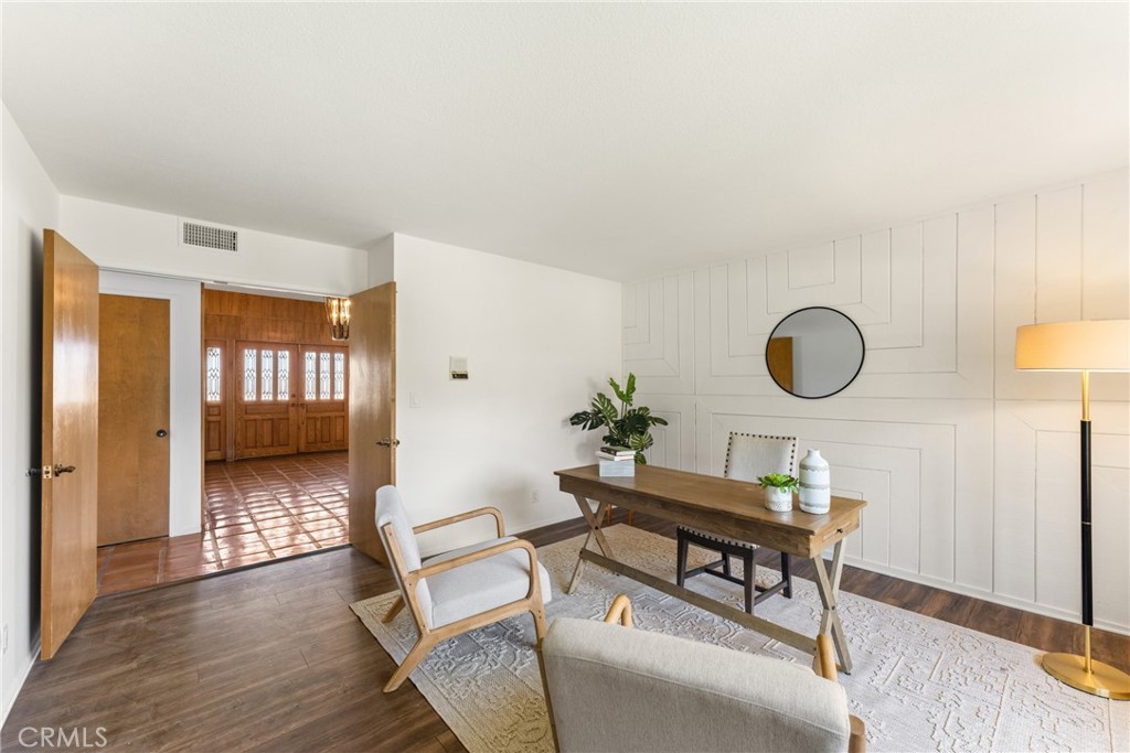 33132 Valle Road