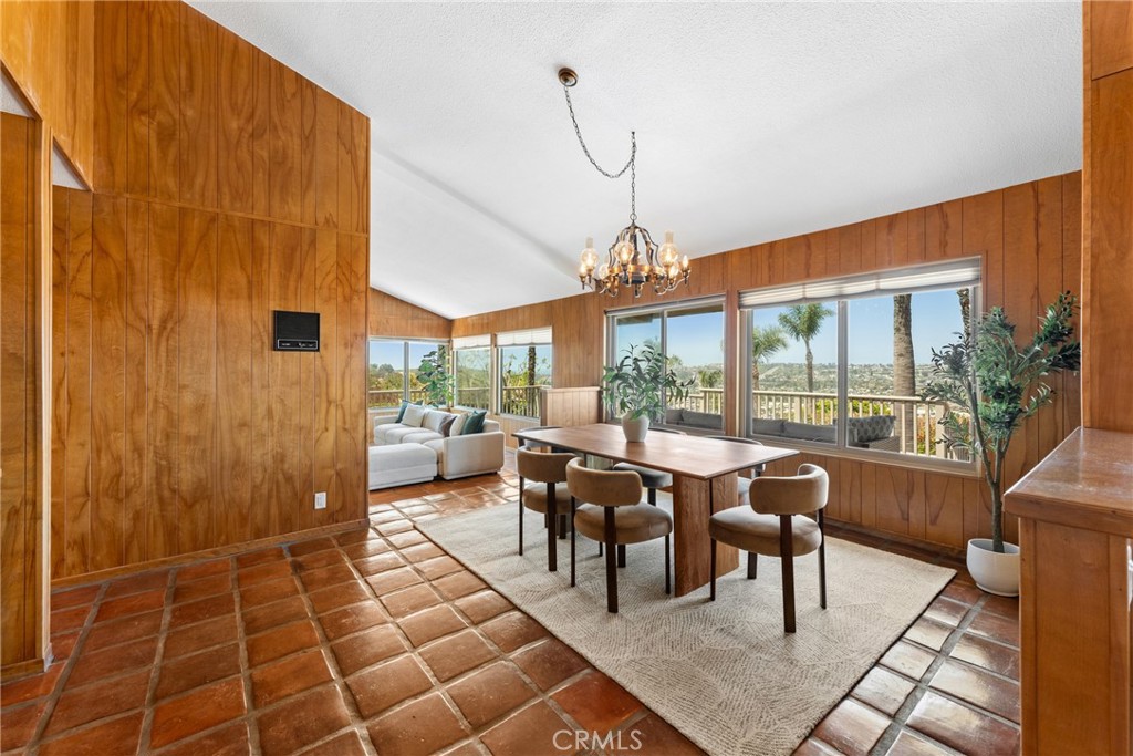 33132 Valle Road