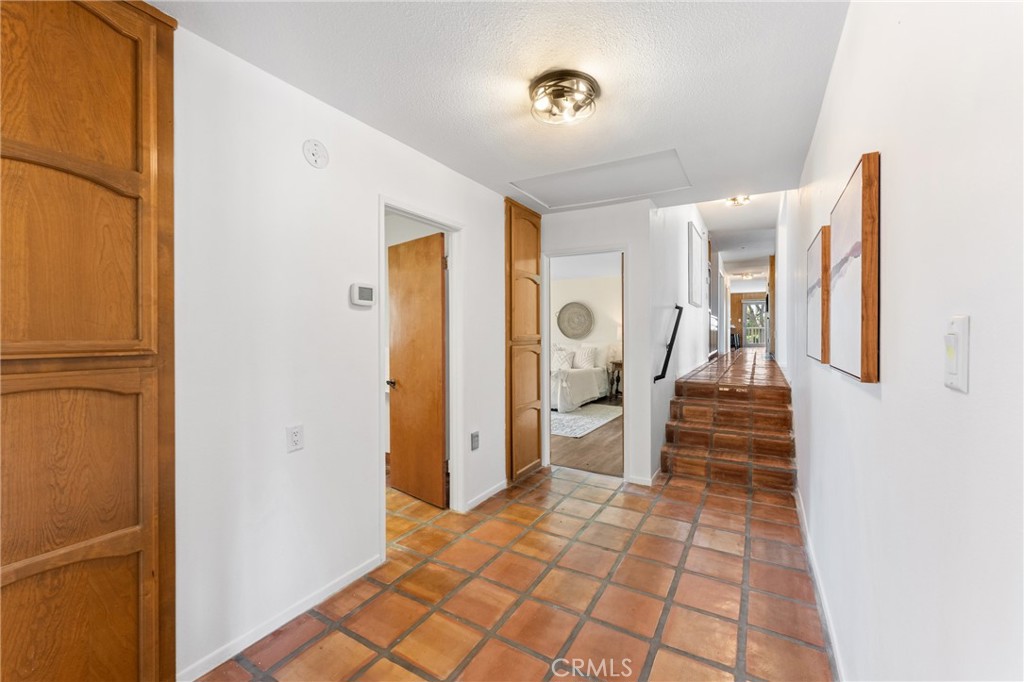 33132 Valle Road