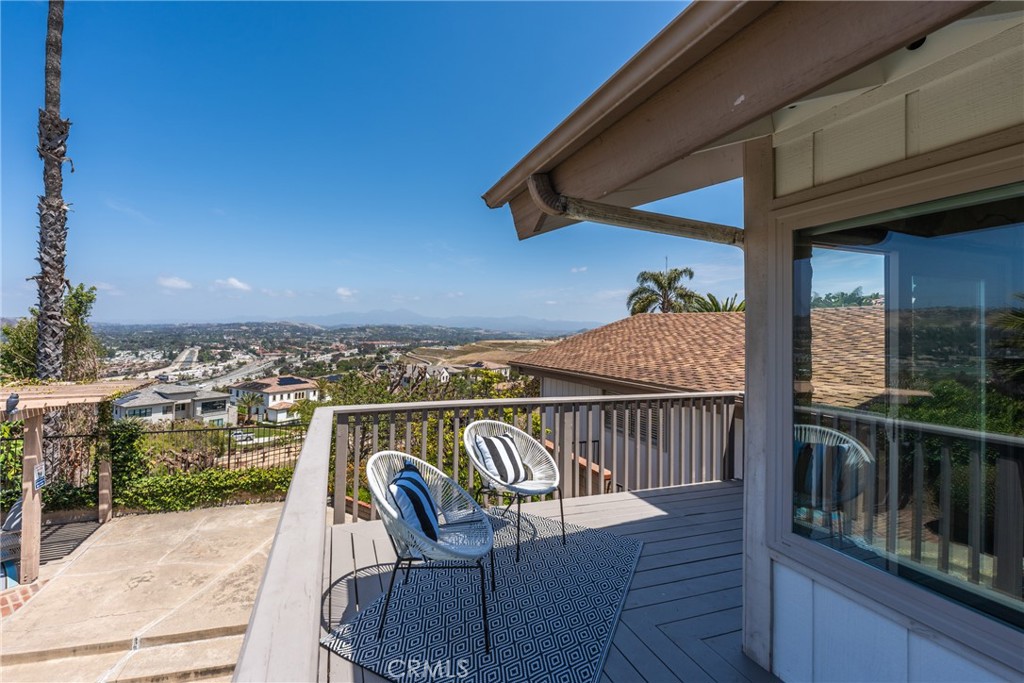 33132 Valle Road