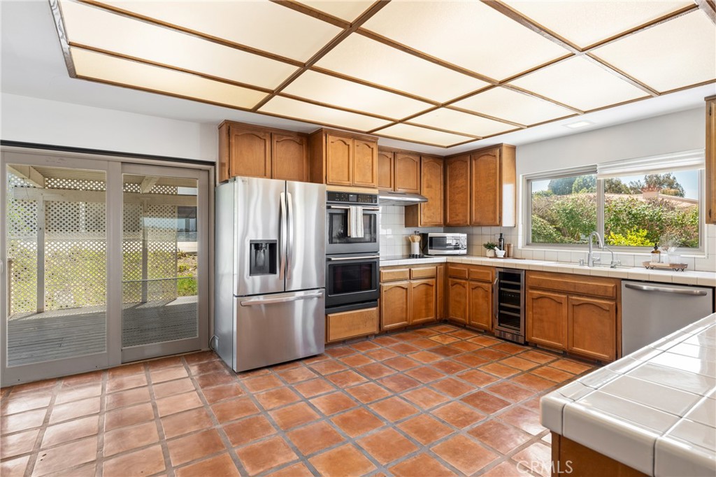 33132 Valle Road