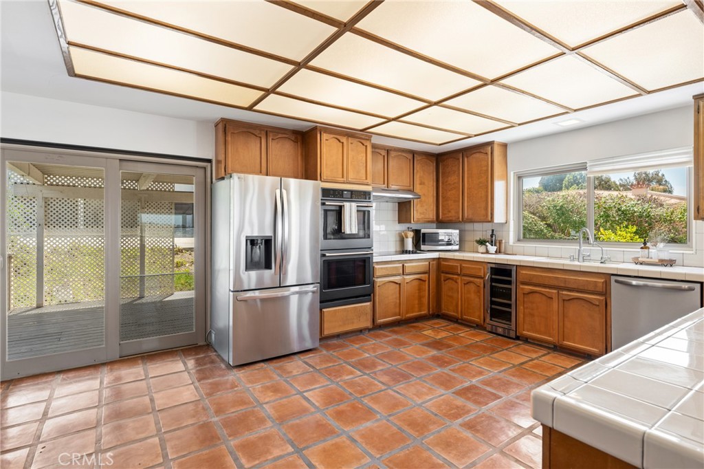 33132 Valle Road