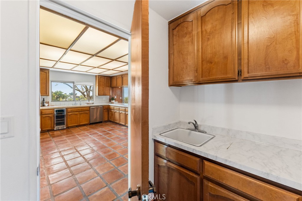 33132 Valle Road
