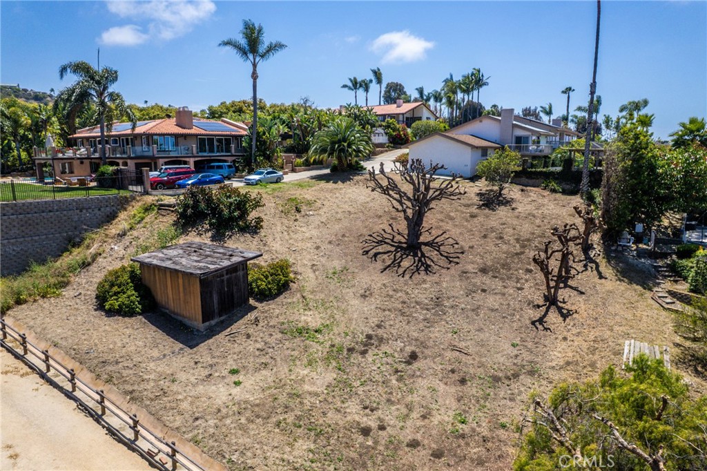 33132 Valle Road