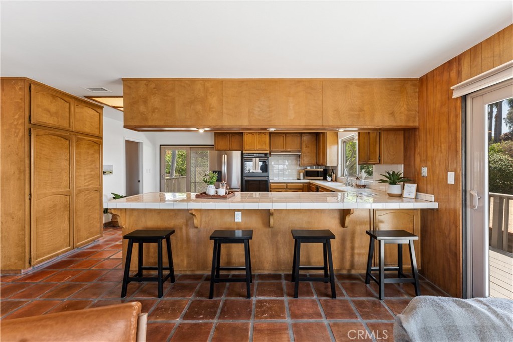 33132 Valle Road