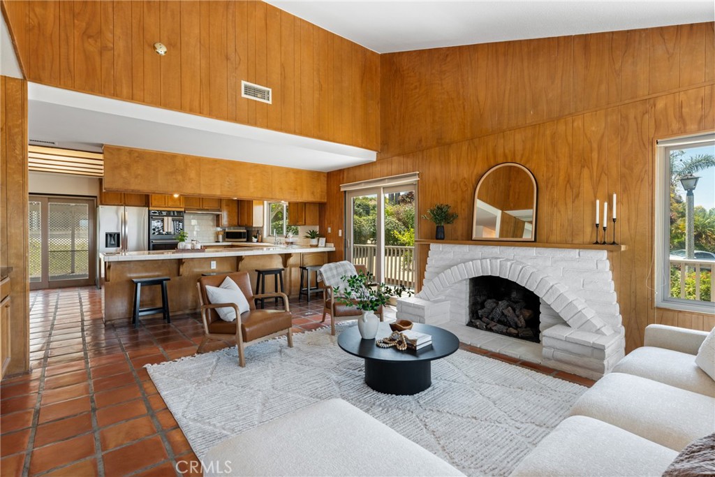 33132 Valle Road