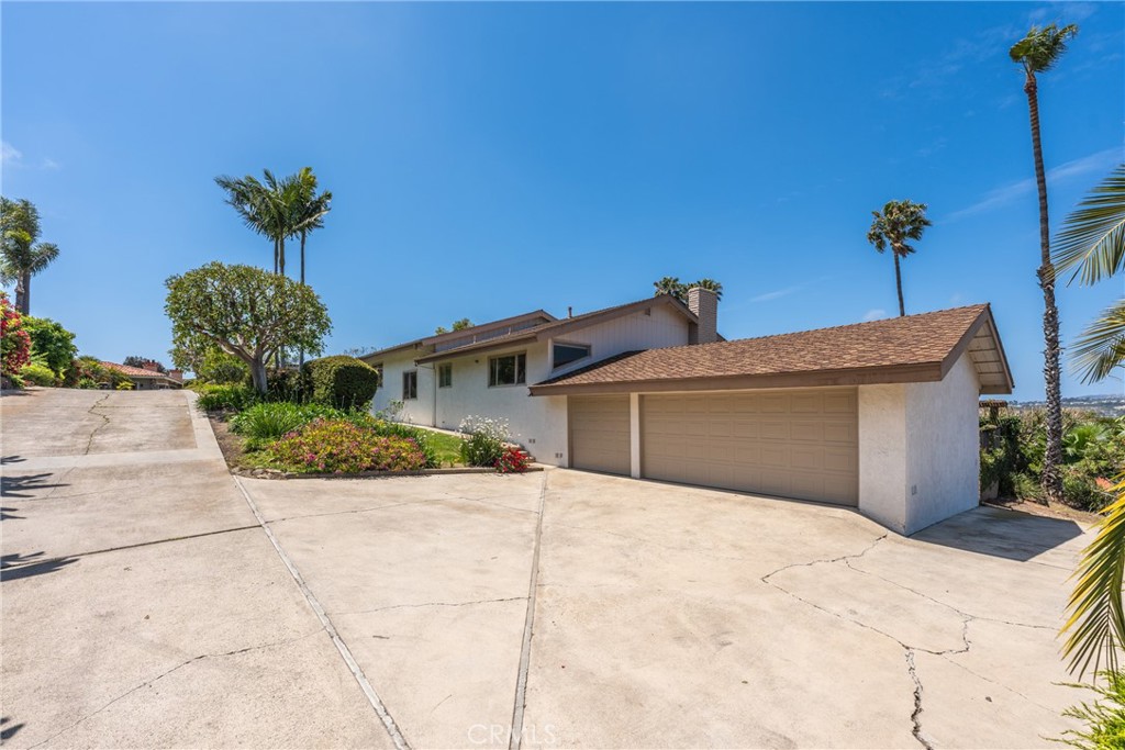 33132 Valle Road