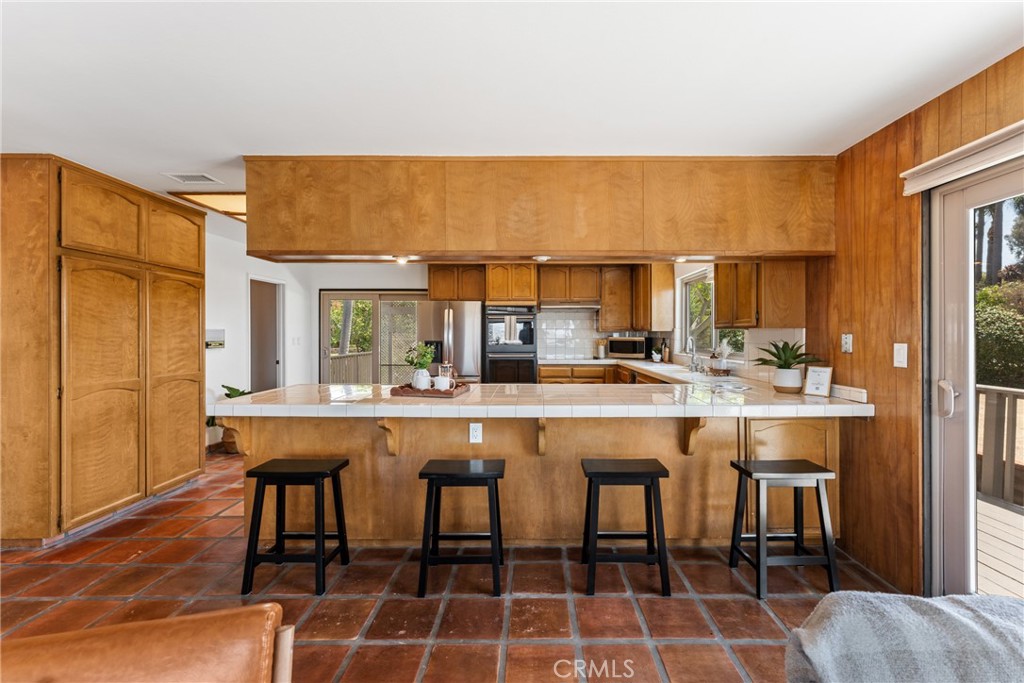 33132 Valle Road