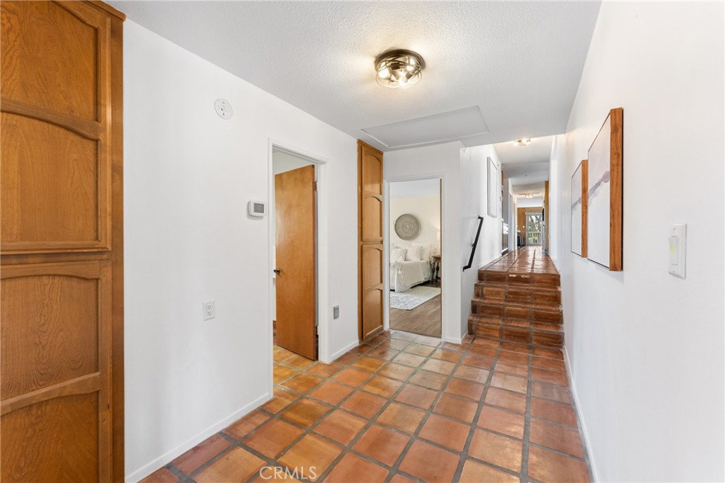 33132 Valle Road
