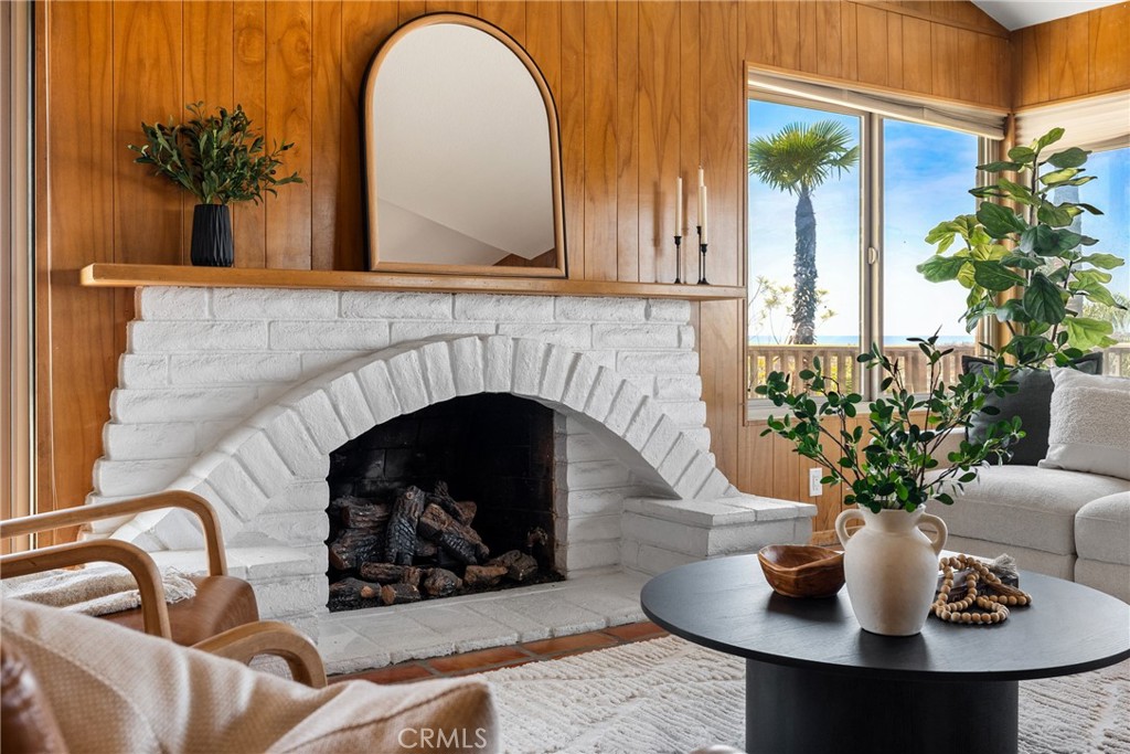 33132 Valle Road