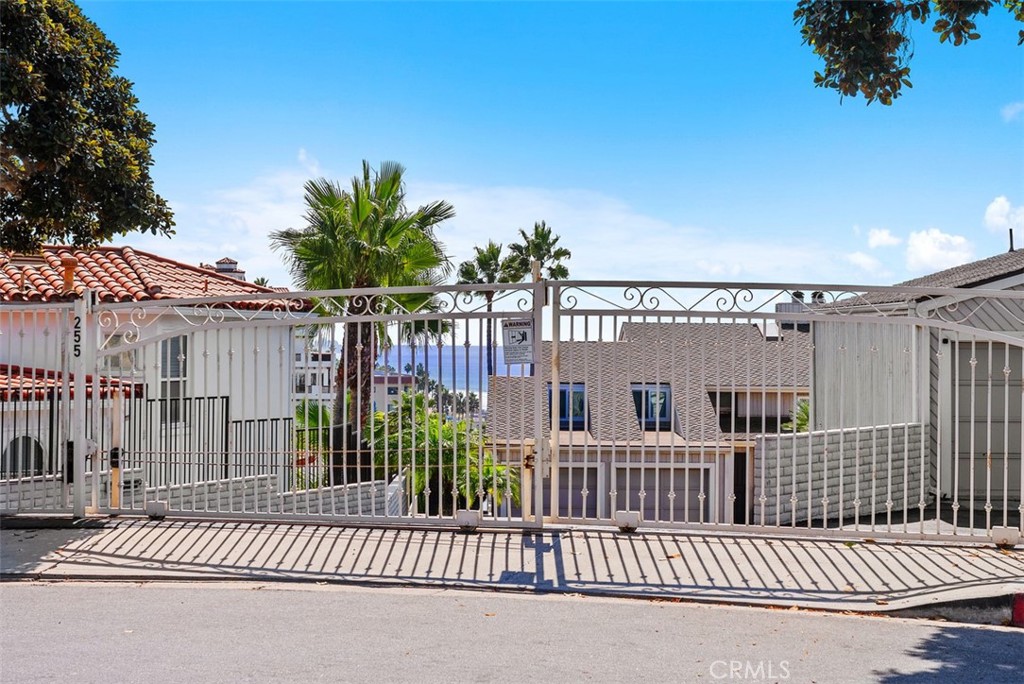 255 W Marquita Unit A 1