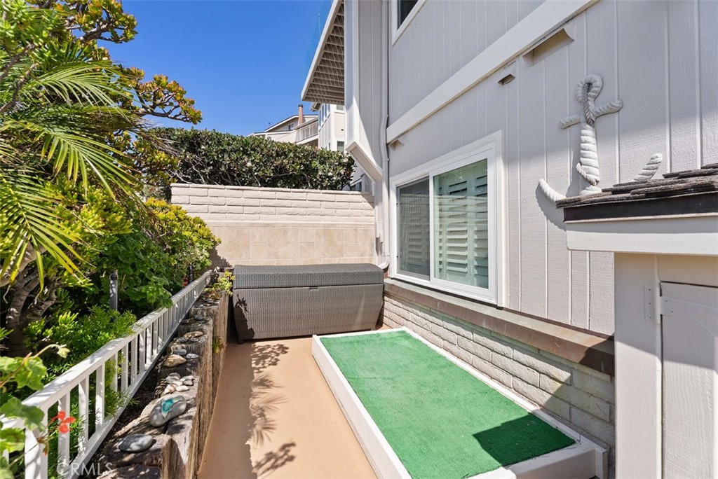 255 W Marquita Unit A 1