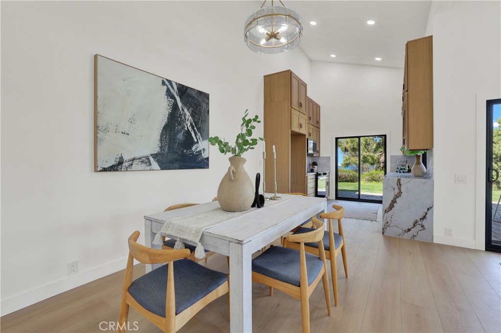 700 Calle Bahia