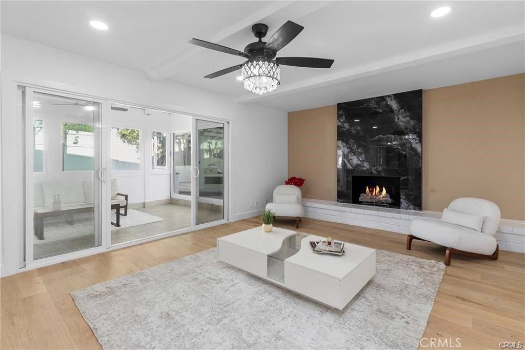1781 E Warrenton