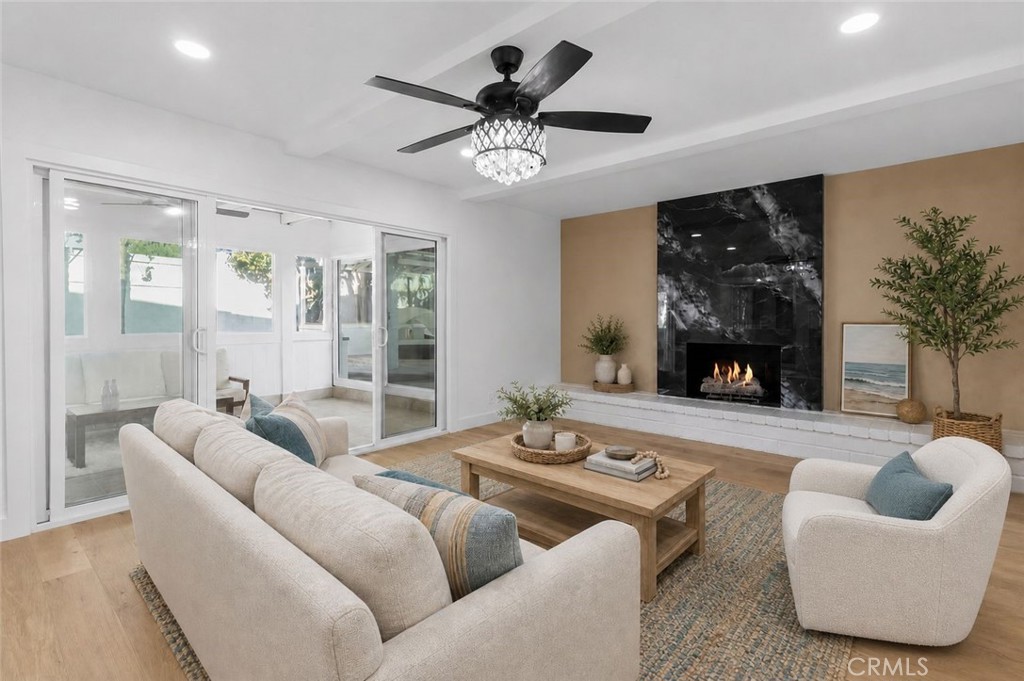1781 E Warrenton