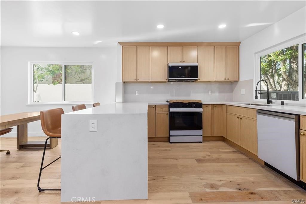 1781 E Warrenton