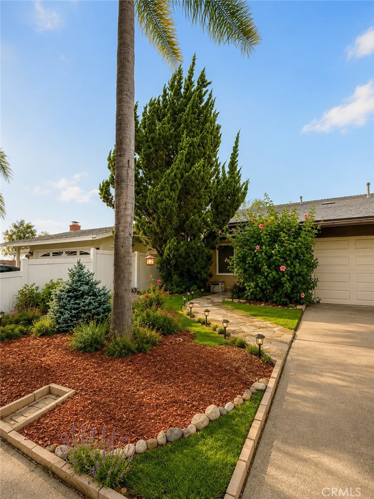 22865 Via Santa Rosa
