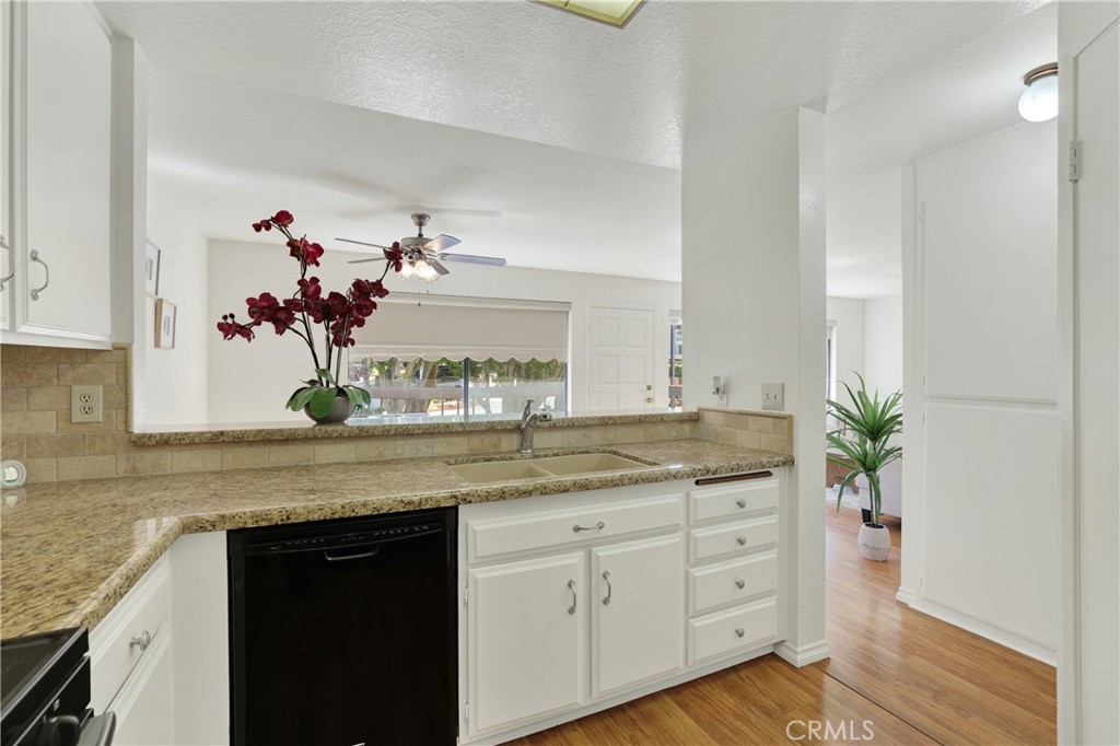 22198 Cedar Pointe