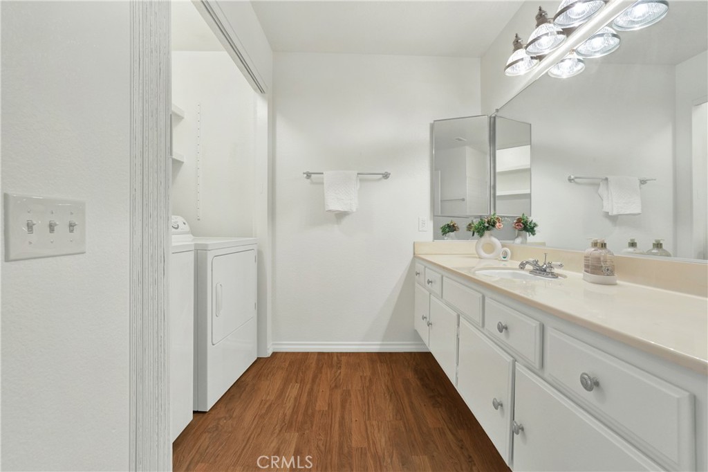 22198 Cedar Pointe